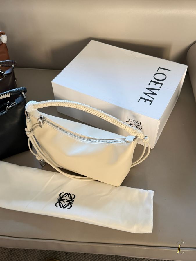 1:1 Replica LOEWE bag size 26*18cm — 1:1 Replica — photo 9