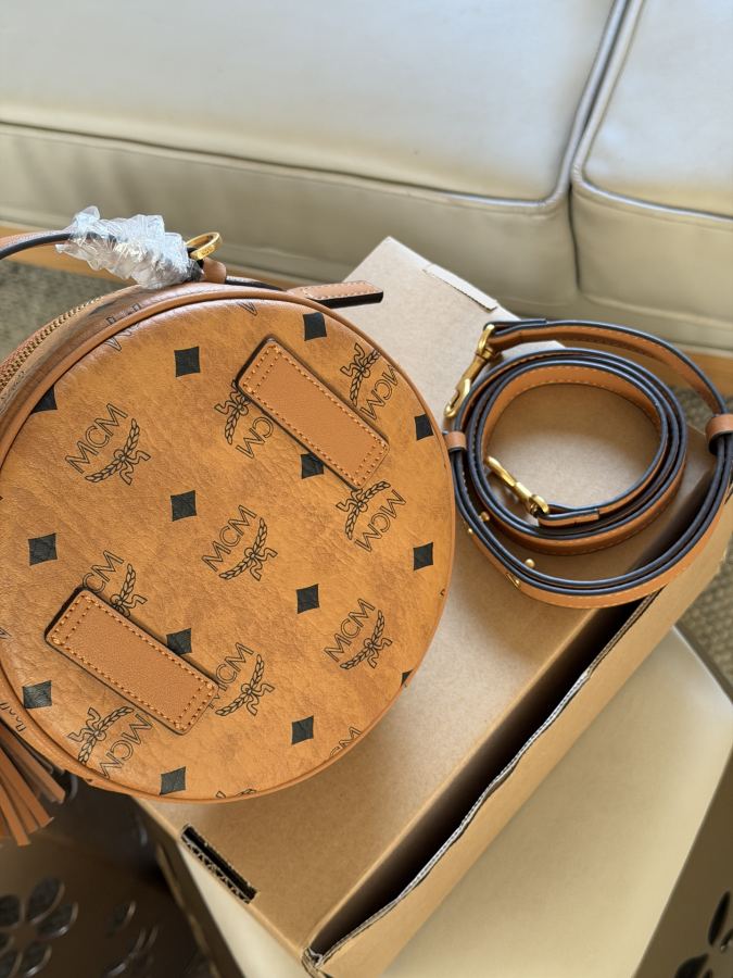 1:1 Replica MCM bag size 18.5cm — Premium Replica — photo 7