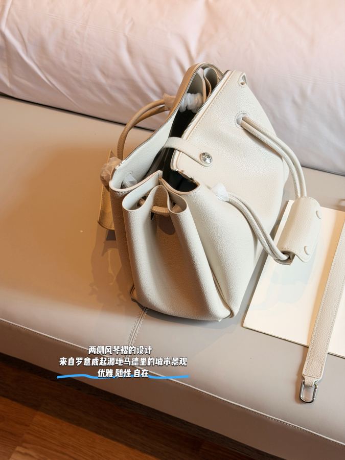 1:1 Replica LOEWE bag size 28*23cm — AAA Quality Replica — photo 2