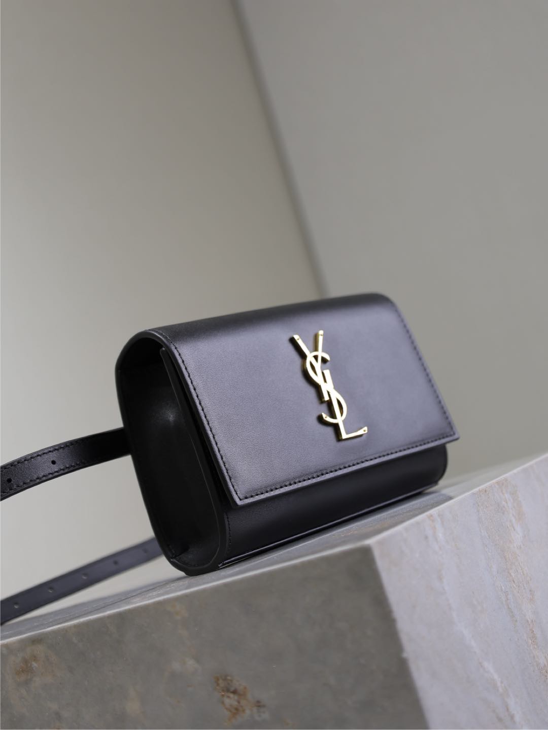 1:1 Replica YSL bag Black — AAA Quality Replica — photo 4