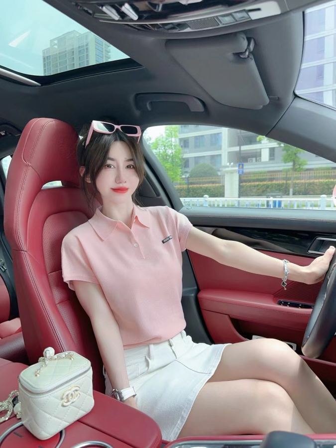 1:1 Replica Miumiu Women — Premium Replica — photo 3