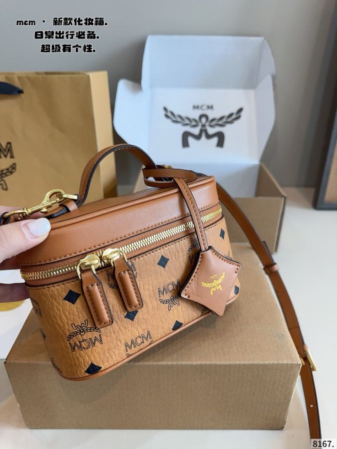 1:1 Replica MCM bag Comes with gift box. — 1:1 Replica — photo 4