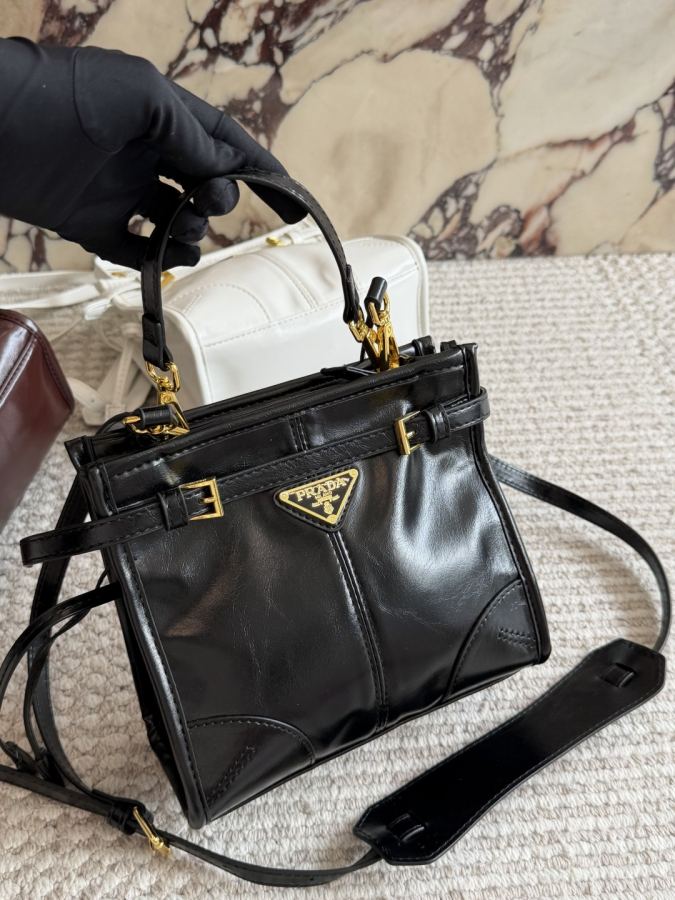 1:1 Replica PRADA bag size 20 21cm — Premium Replica — photo 7