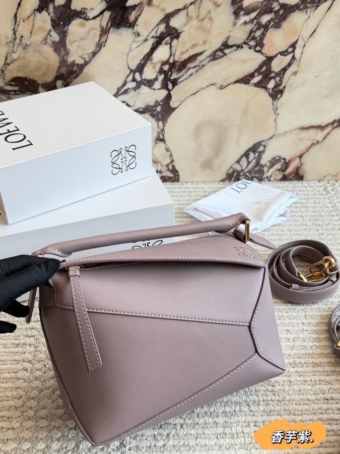 1:1 Replica LOEWE bag With box — Premium Replica — photo 3