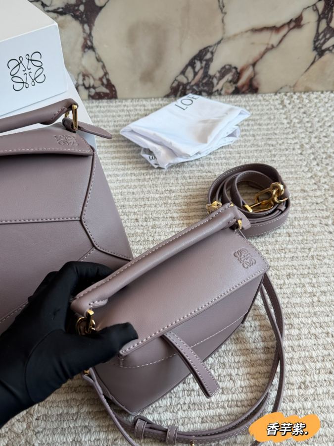 1:1 Replica LOEWE bag With box — Premium Replica — photo 8