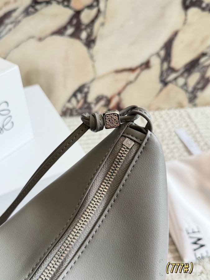 1:1 Replica LOEWE bag size 17-27* 16cm — AAA Quality Replica — photo 7