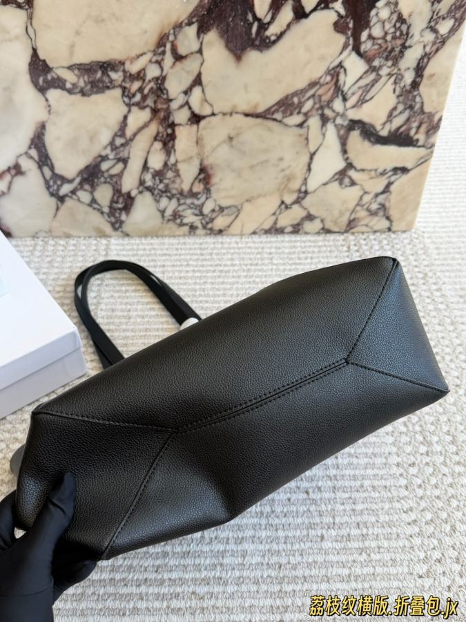 1:1 Replica LOEWE bag Loewe Puzzle Fold ​​ — 1:1 Replica — photo 4