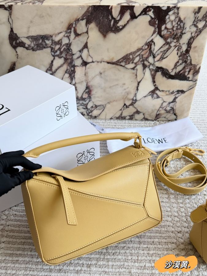 1:1 Replica LOEWE bag With box — 1:1 Replica — photo 2