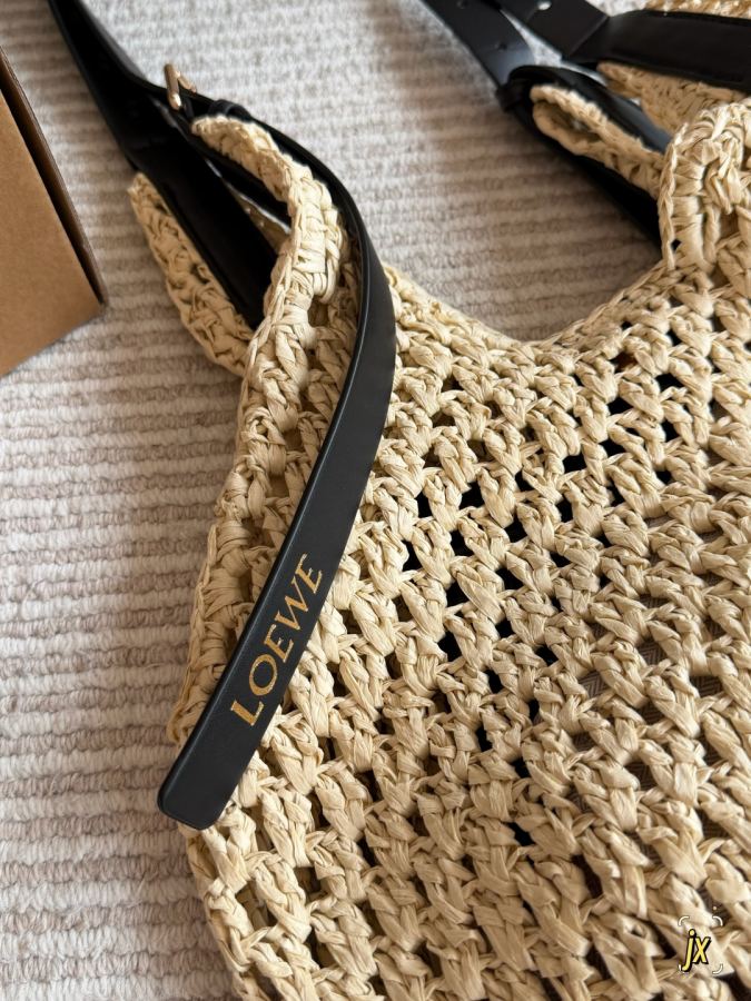 1:1 Replica LOEWE bag size 28 26cm — Premium Replica — photo 2