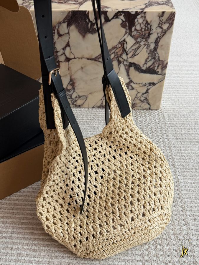 1:1 Replica LOEWE bag size 28 26cm — Premium Replica — photo 6