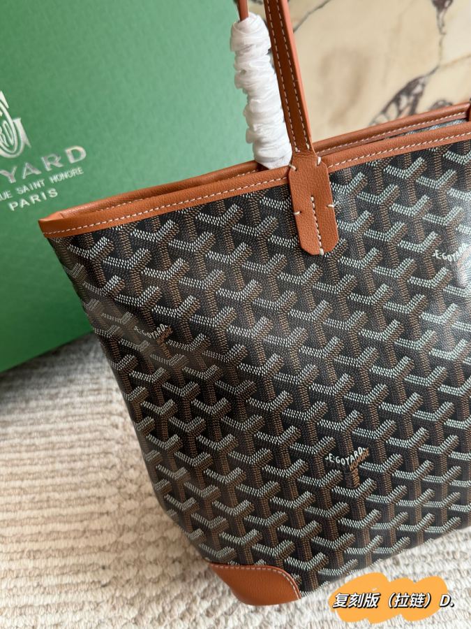 1:1 Replica Goyard bag replica — photo 2