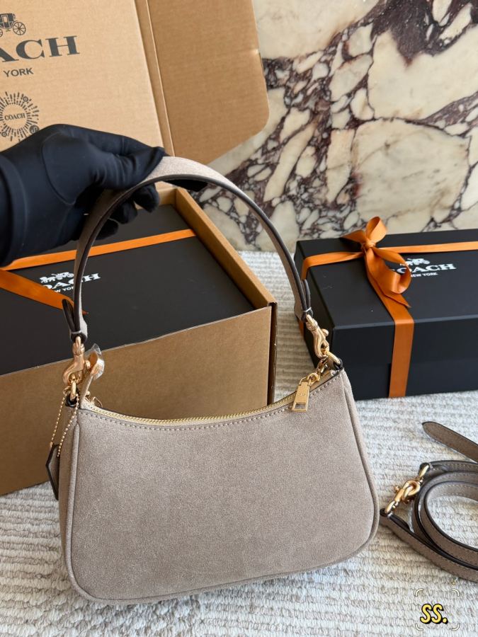 1:1 Replica COACH bag size 24*13*7cm — AAA Quality Replica — photo 5