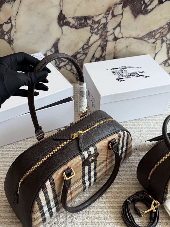 1:1 Replica Burberry bag — AAA Quality Replica — photo 8