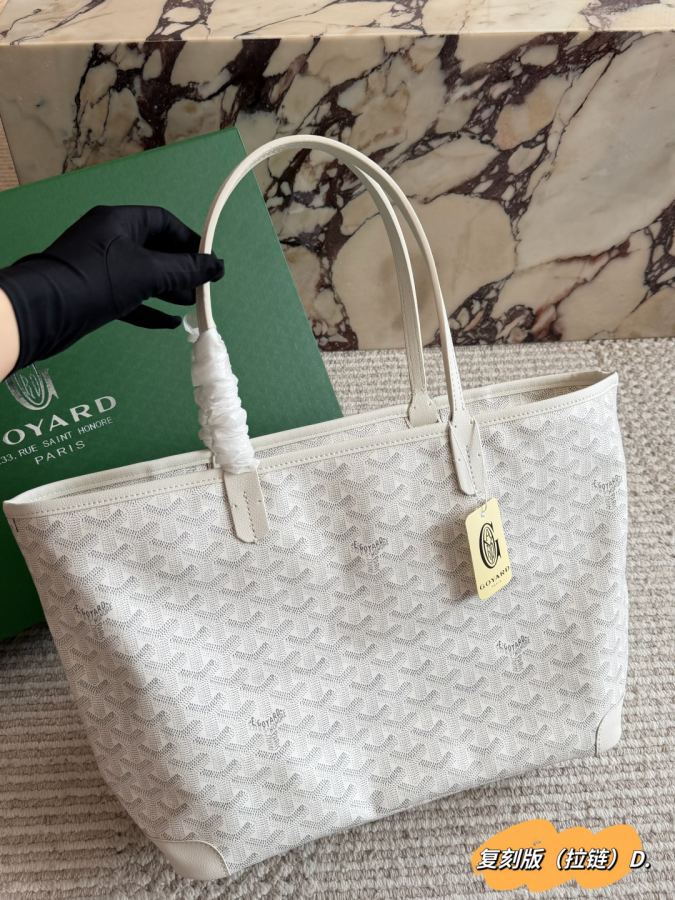 1:1 Replica Goyard bag replica — photo 8