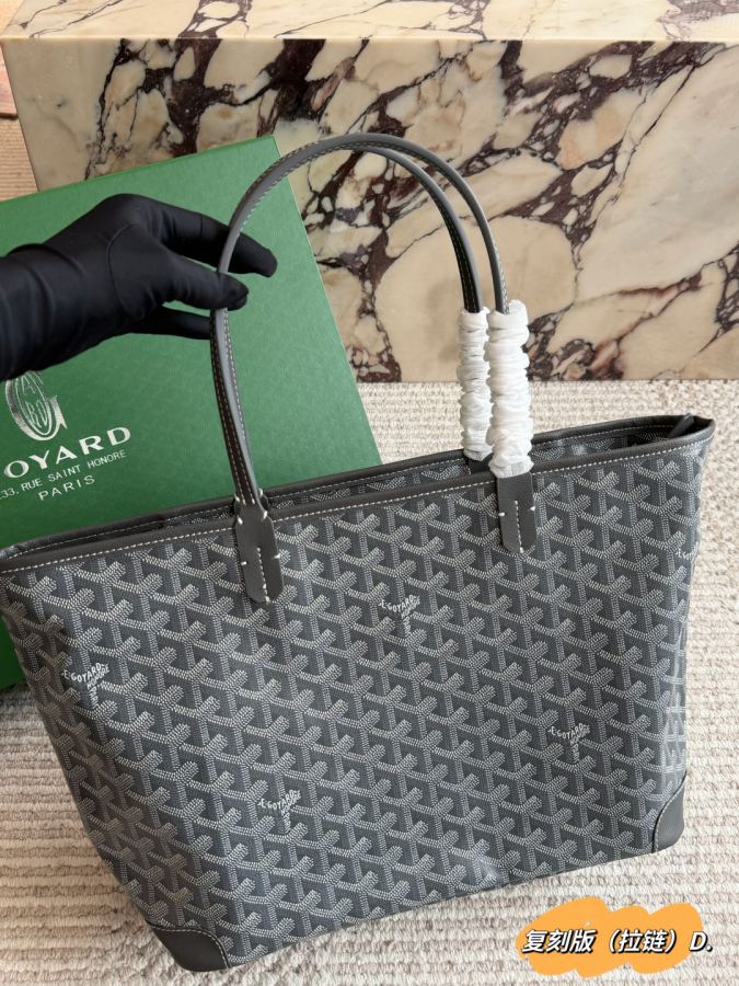1:1 Replica Goyard bag replica — photo 5