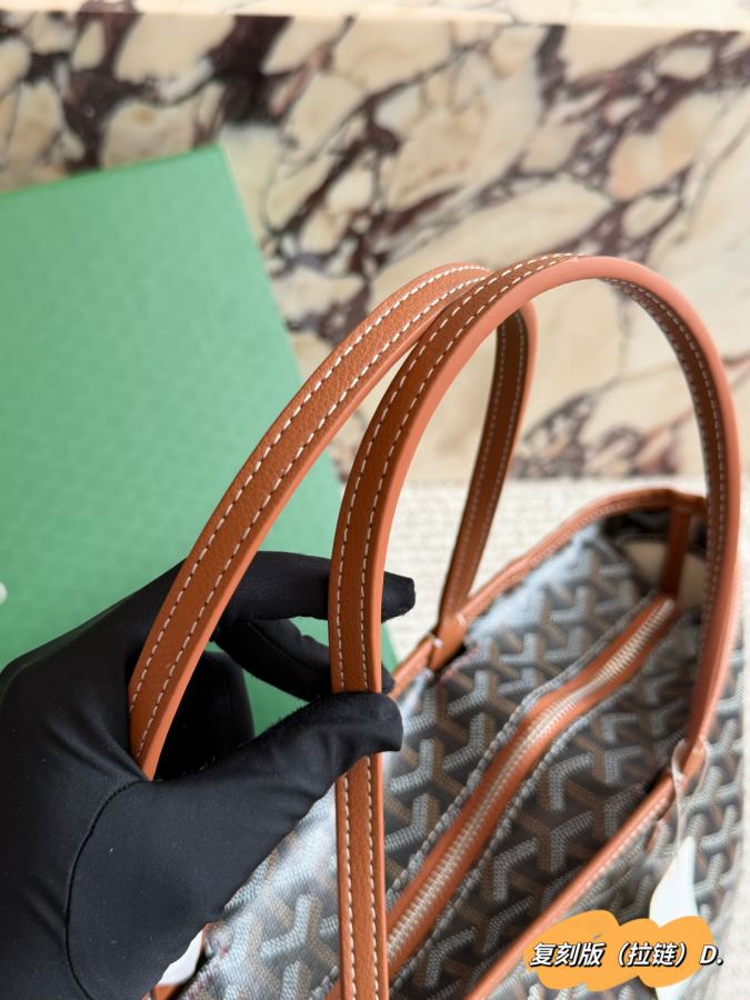 1:1 Replica Goyard bag replica — photo 5