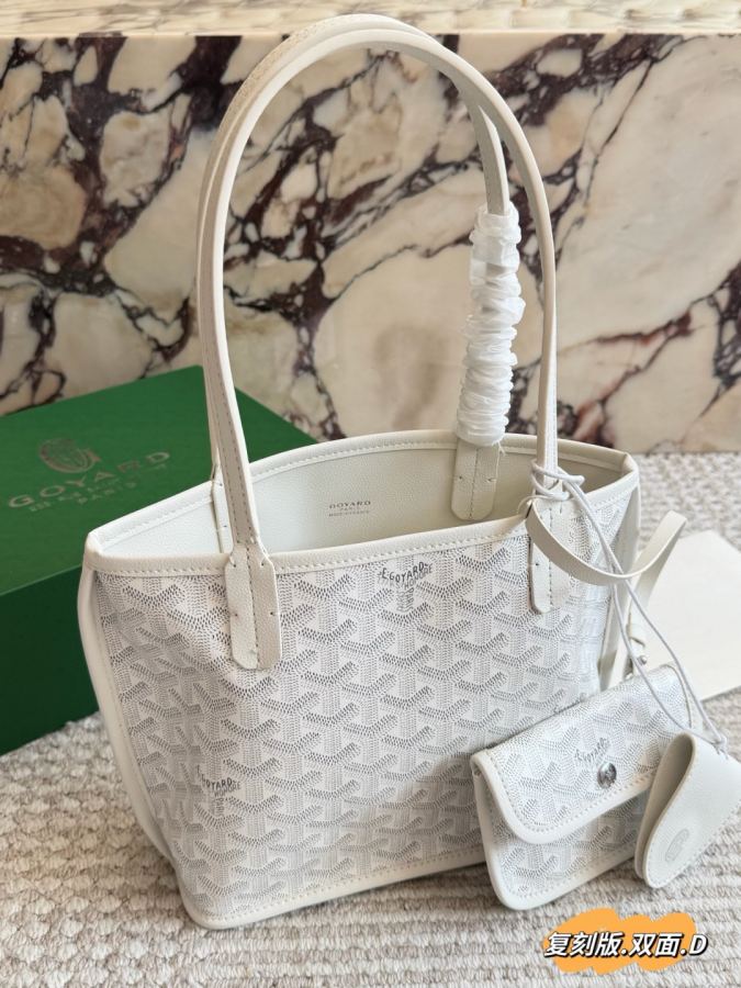 1:1 Replica Goyard bag replica — photo 5
