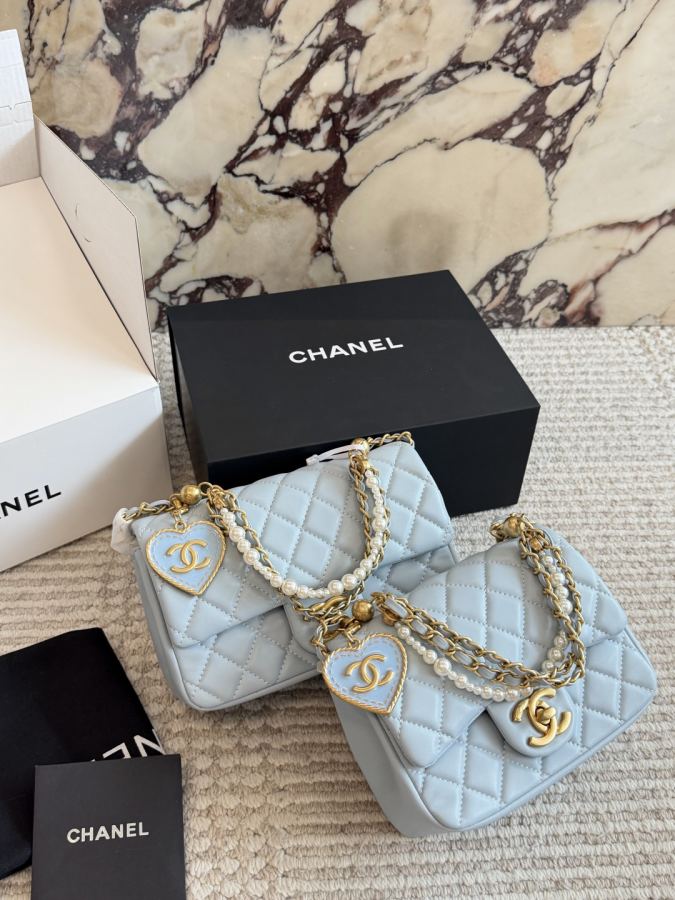 1:1 Replica Chanel bag, with gift box — 1:1 Replica — photo 4