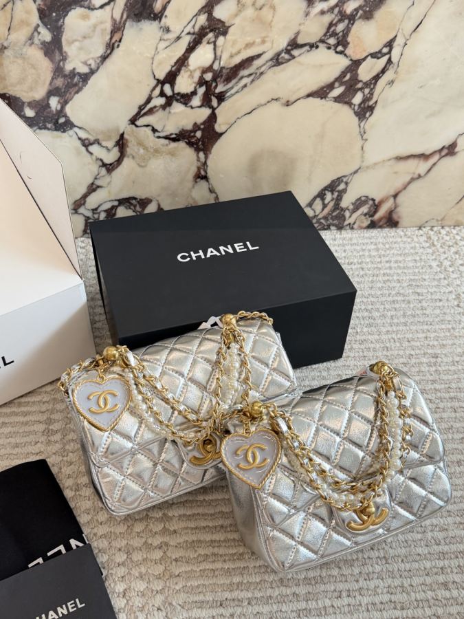 1:1 Replica Chanel bag, with gift box — 1:1 Replica — photo 2