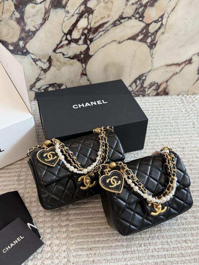 1:1 Replica Chanel bag, with gift box — 1:1 Replica — photo 3
