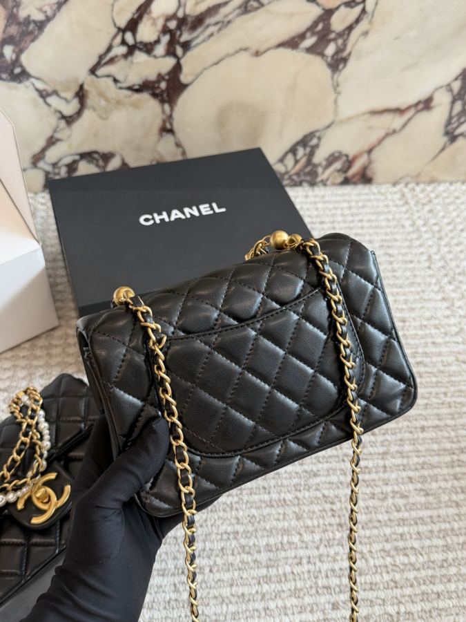 1:1 Replica Chanel bag With gift box — 1:1 Replica — photo 7