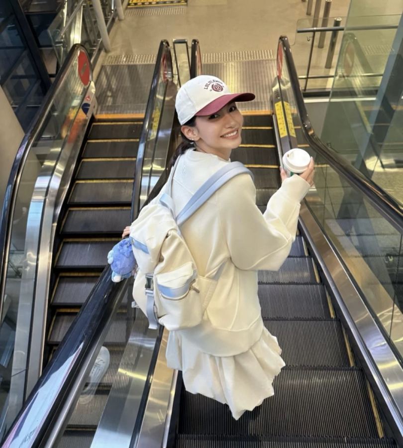 1:1 Replica Lulu Long sleeve — AAA Quality Replica — photo 2
