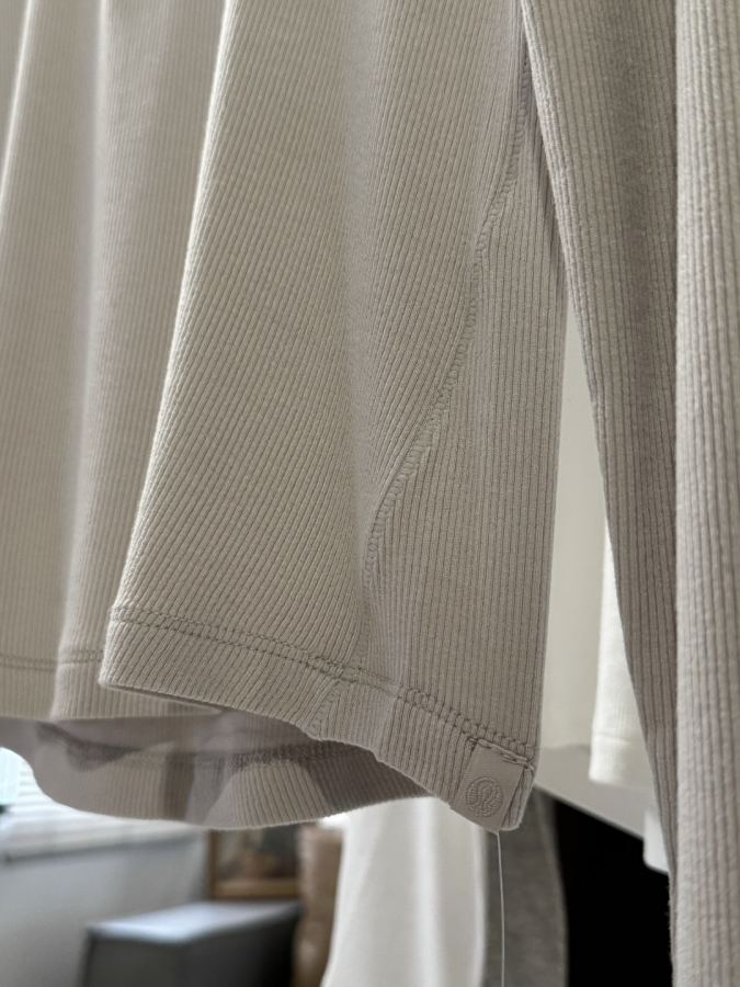 1:1 Replica Lulu Long sleeve — Premium Replica — photo 5