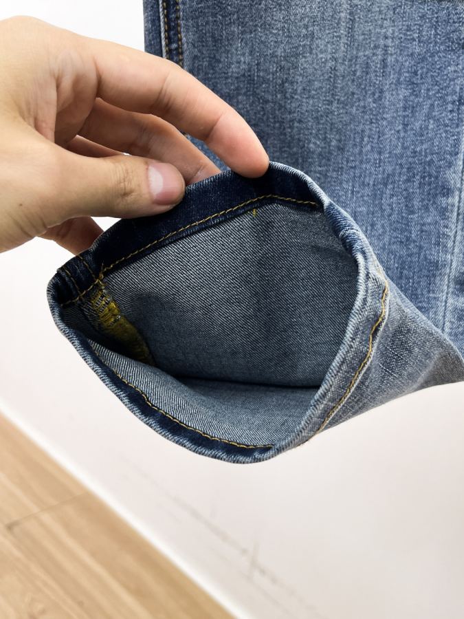 1:1 Replica PRADA Men's 13oz 1 V — AAA Quality Replica — photo 11