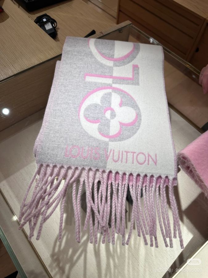 1:1 Replica LV scarf ¥ — AAA Quality Replica — photo 7
