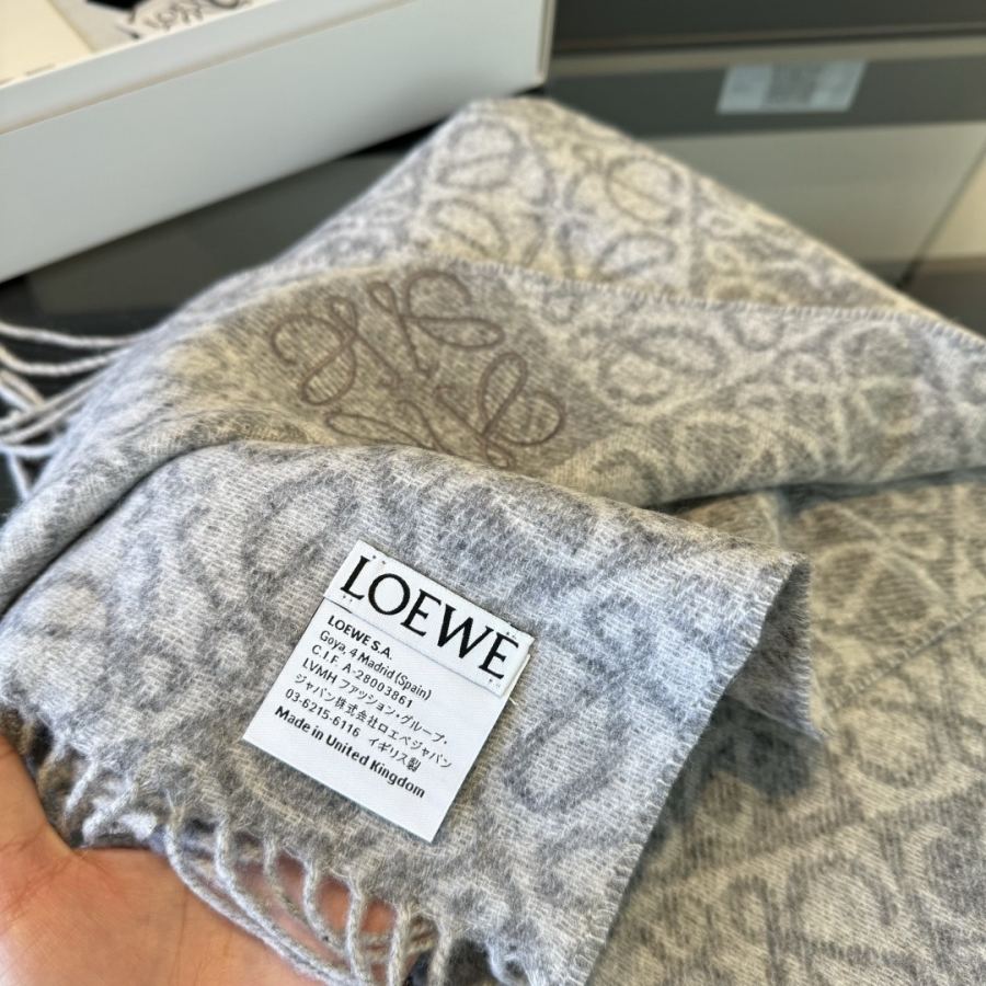 1:1 Replica Loewe scarf ¥ (embroidered version) — 1:1 Replica — photo 4