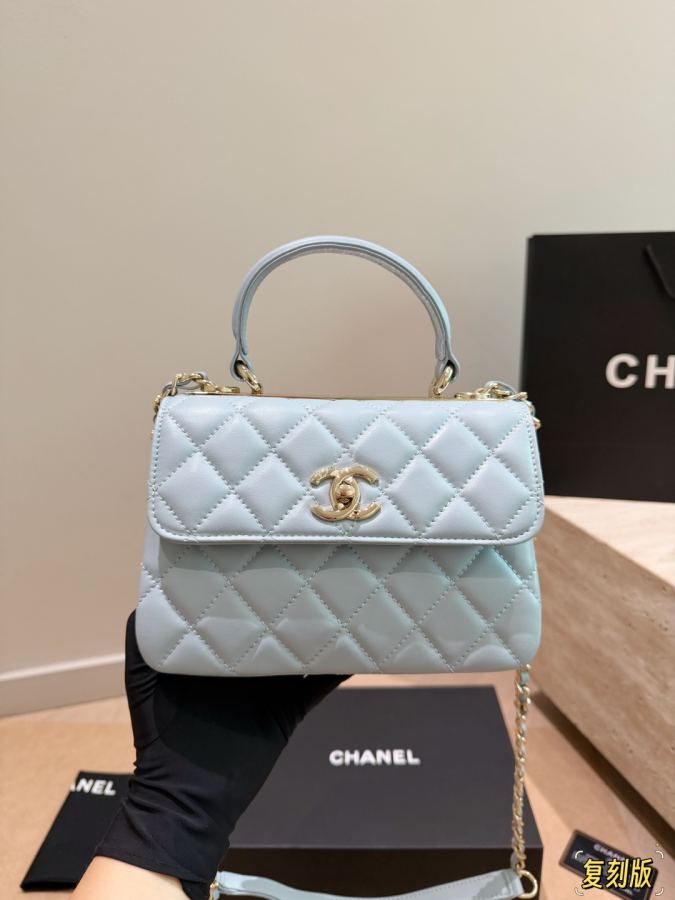 1:1 Replica Chanel bag size 20*15cm — AAA Quality Replica — photo 4