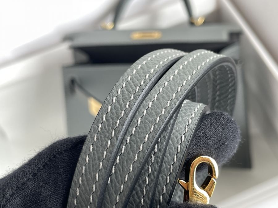 1:1 Replica Hermes bag 𝗠𝗶𝗻𝗶 𝗸𝗲𝗹𝗹𝘆 second generation — 1:1 Replica — photo 9