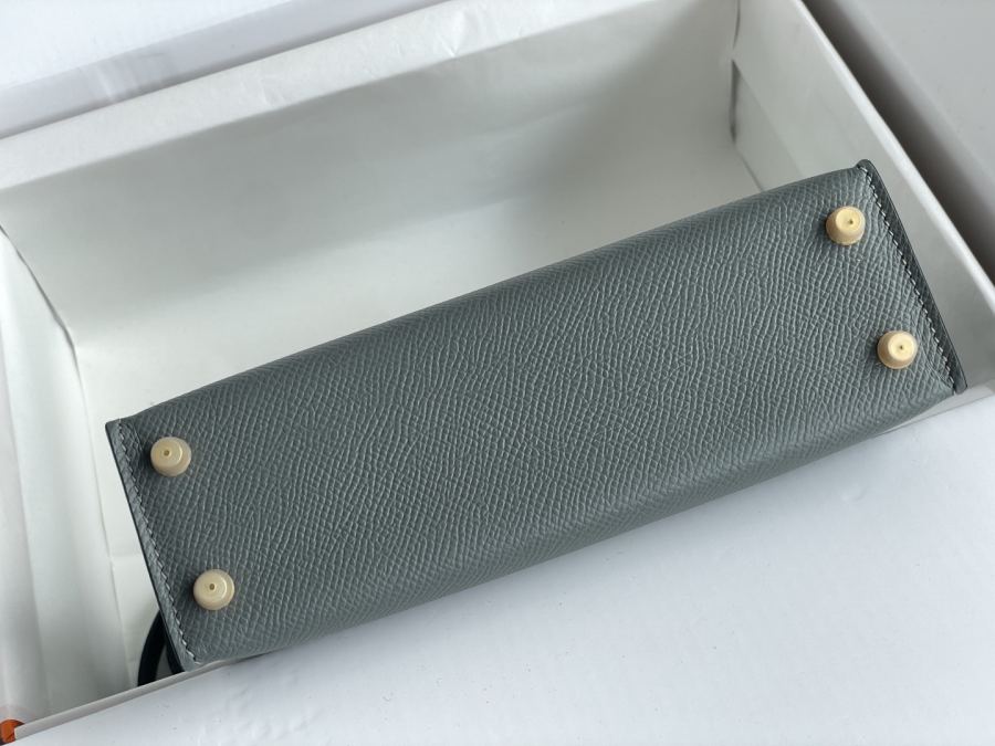 1:1 Replica Hermes bag 𝗠𝗶𝗻𝗶 𝗸𝗲𝗹𝗹𝘆 second generation — 1:1 Replica — photo 4
