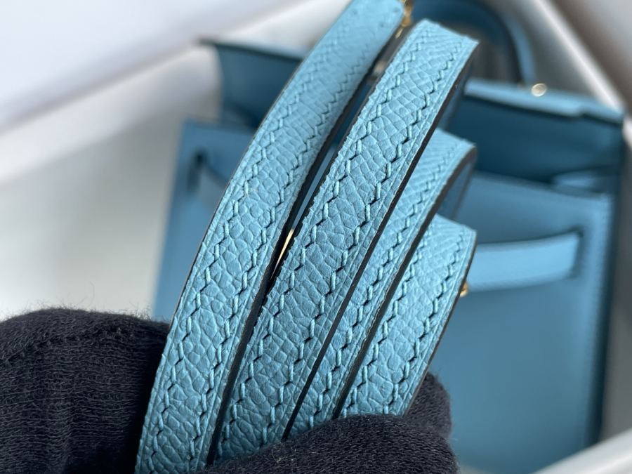 1:1 Replica Hermes bag 𝗠𝗶𝗻𝗶 𝗸𝗲𝗹𝗹𝘆 second generation — 1:1 Replica For Sale — photo 9