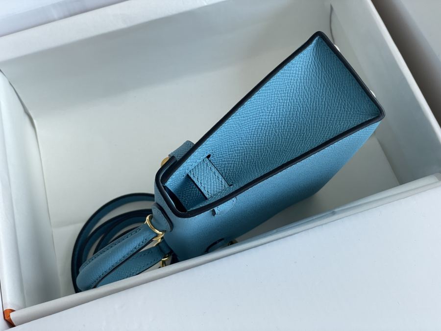 1:1 Replica Hermes bag 𝗠𝗶𝗻𝗶 𝗸𝗲𝗹𝗹𝘆 second generation — 1:1 Replica For Sale — photo 3