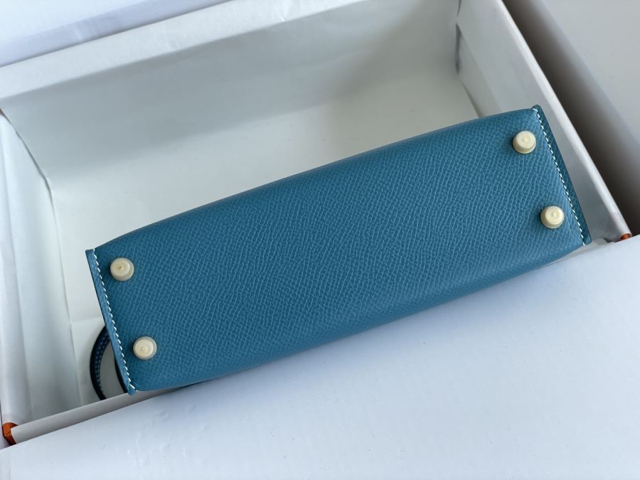 1:1 Replica Hermes bag 𝗠𝗶𝗻𝗶 𝗸𝗲𝗹𝗹𝘆 second generation — 1:1 Replica — photo 4