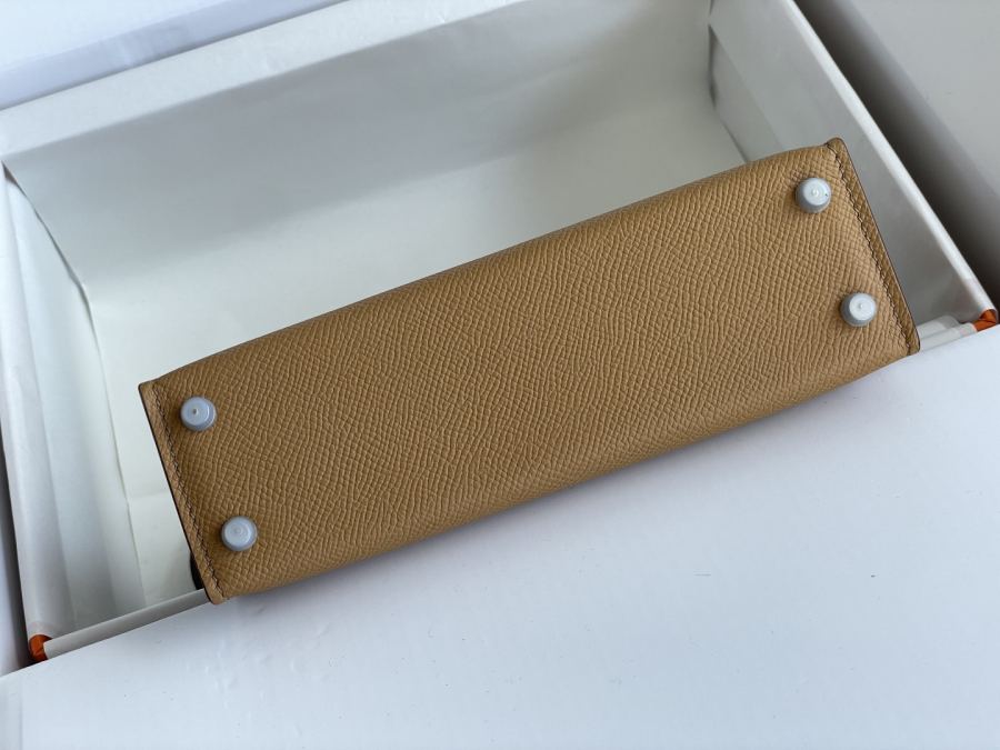 1:1 Replica Hermes bag 𝗠𝗶𝗻𝗶 𝗸𝗲𝗹𝗹𝘆 second generation — Premium Replica — photo 4