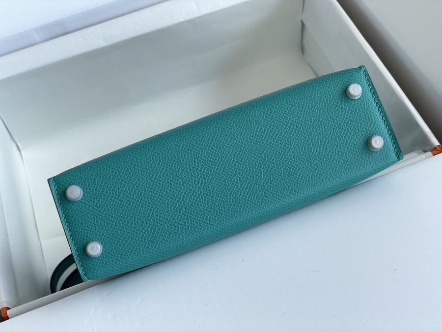 1:1 Replica Hermes bag 𝗠𝗶𝗻𝗶 𝗸𝗲𝗹𝗹𝘆 second generation — 1:1 Replica — photo 4