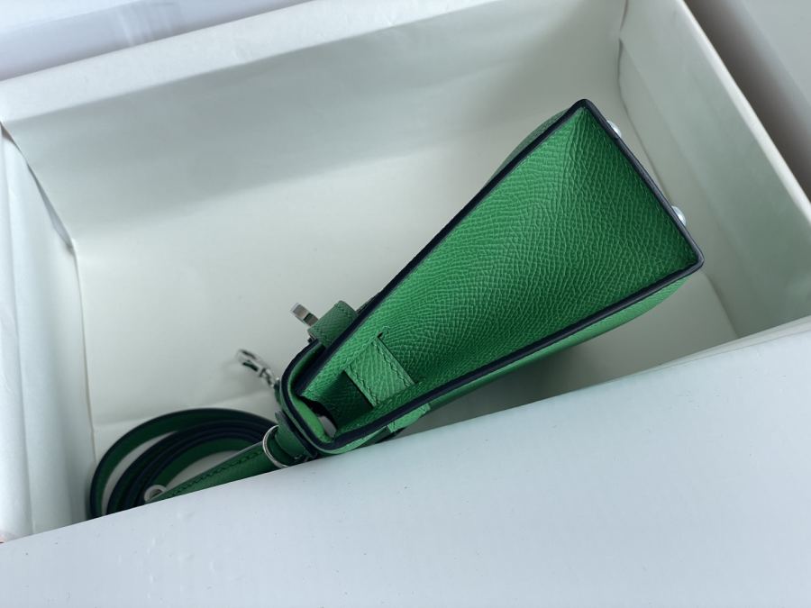 1:1 Replica Hermes bag 𝗠𝗶𝗻𝗶 𝗸𝗲𝗹𝗹𝘆 second generation — 1:1 Replica For Sale — photo 3