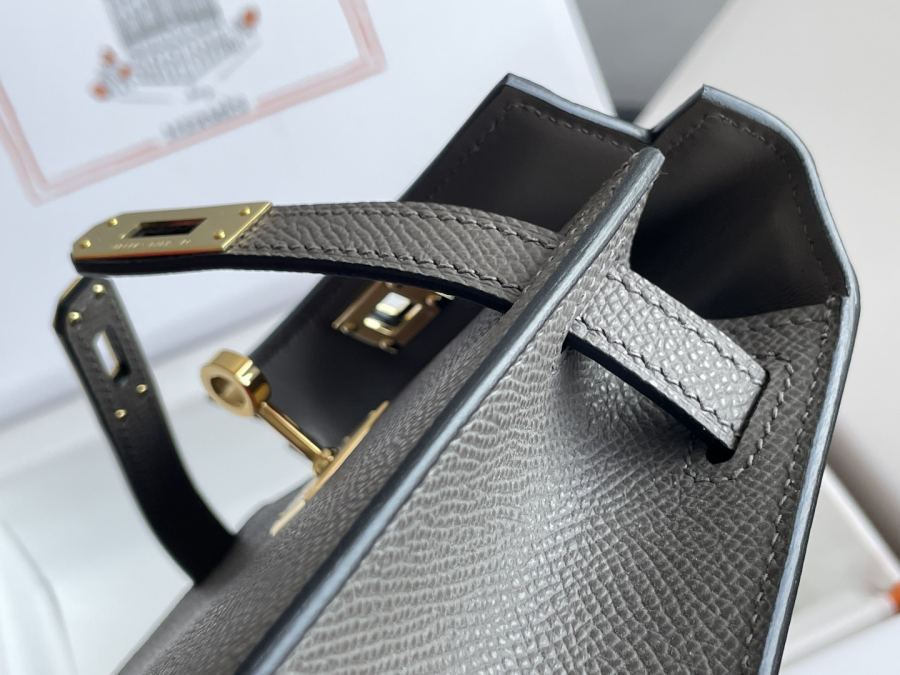 1:1 Replica Hermes bag 𝗠𝗶𝗻𝗶 𝗸𝗲𝗹𝗹𝘆 second generation — 1:1 Replica For Sale — photo 9