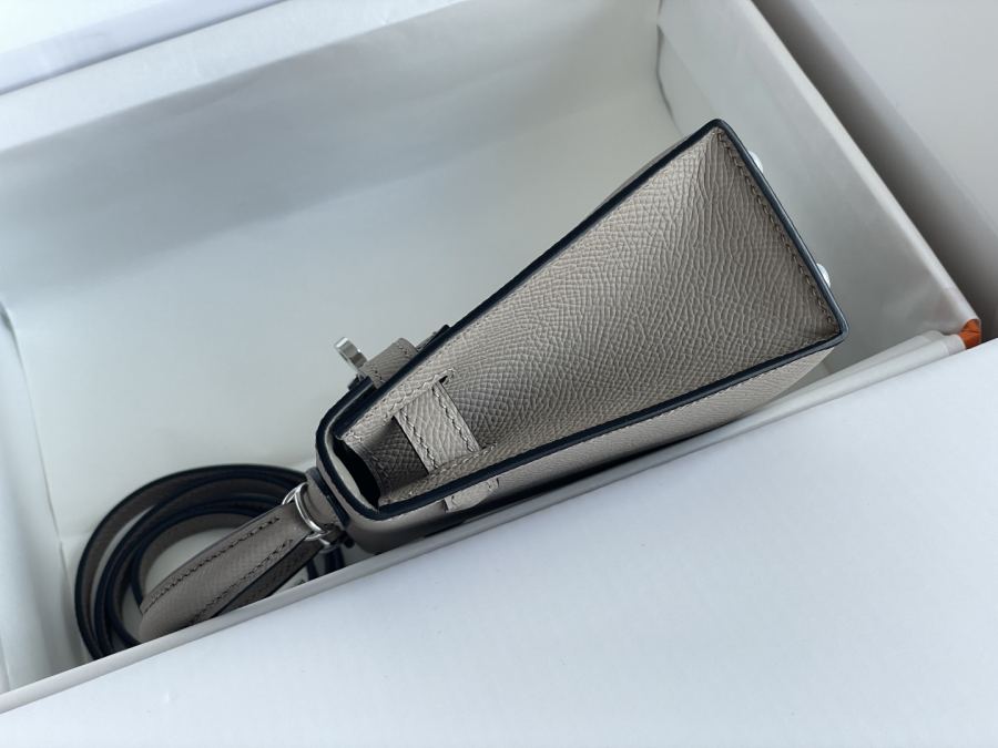 1:1 Replica Hermes bag 𝗠𝗶𝗻𝗶 𝗸𝗲𝗹𝗹𝘆 second generation — 1:1 Replica For Sale — photo 3