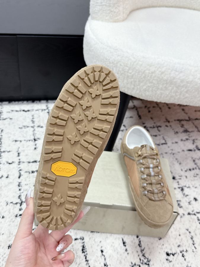 1:1 Replica GGDB women's purchasing agent grade — AAA Quality Replica — photo 9
