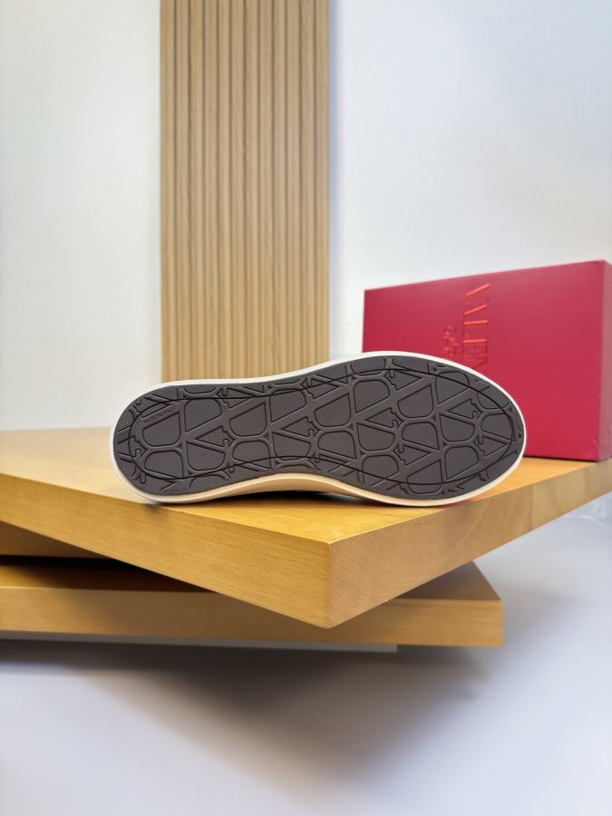 1:1 Replica VALENTINO shoe — AAA Quality Replica — photo 9