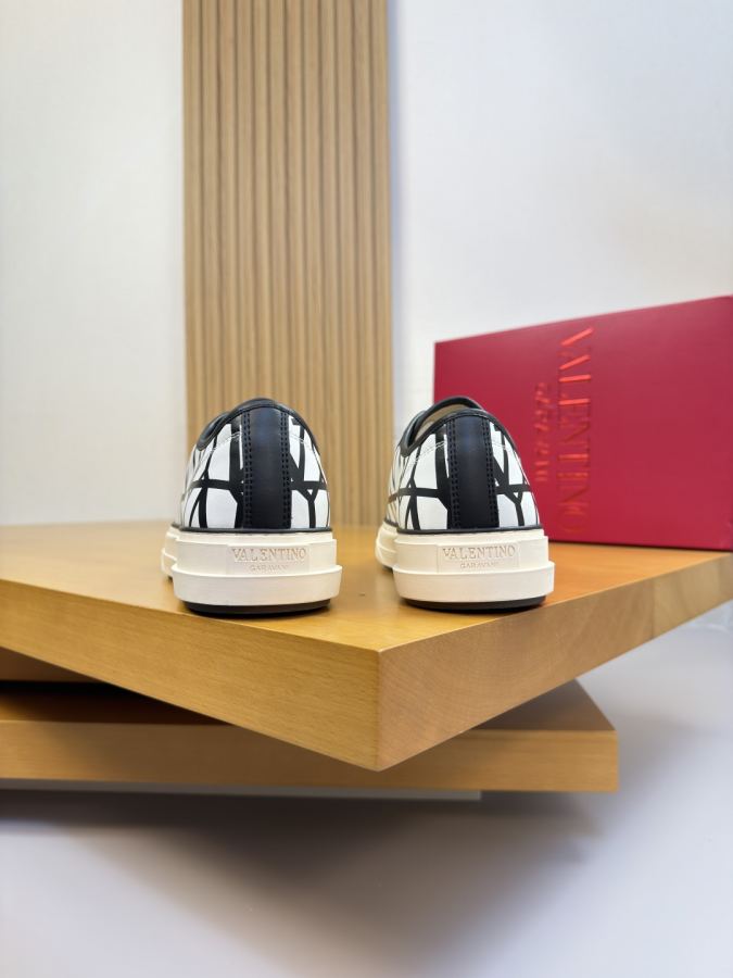 1:1 Replica VALENTINO shoe — AAA Quality Replica — photo 8