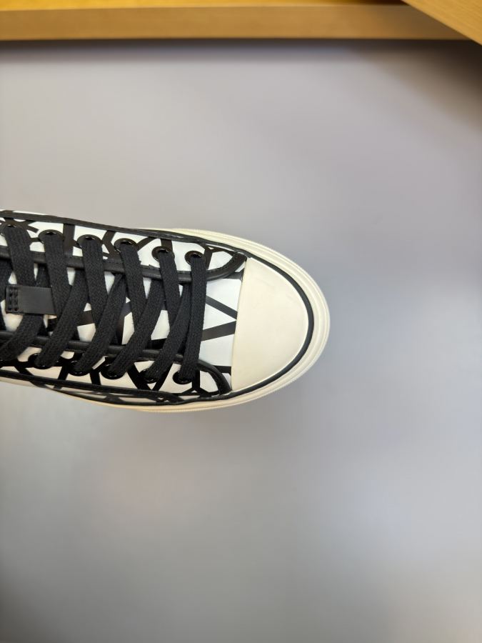 1:1 Replica VALENTINO shoe — AAA Quality Replica — photo 6