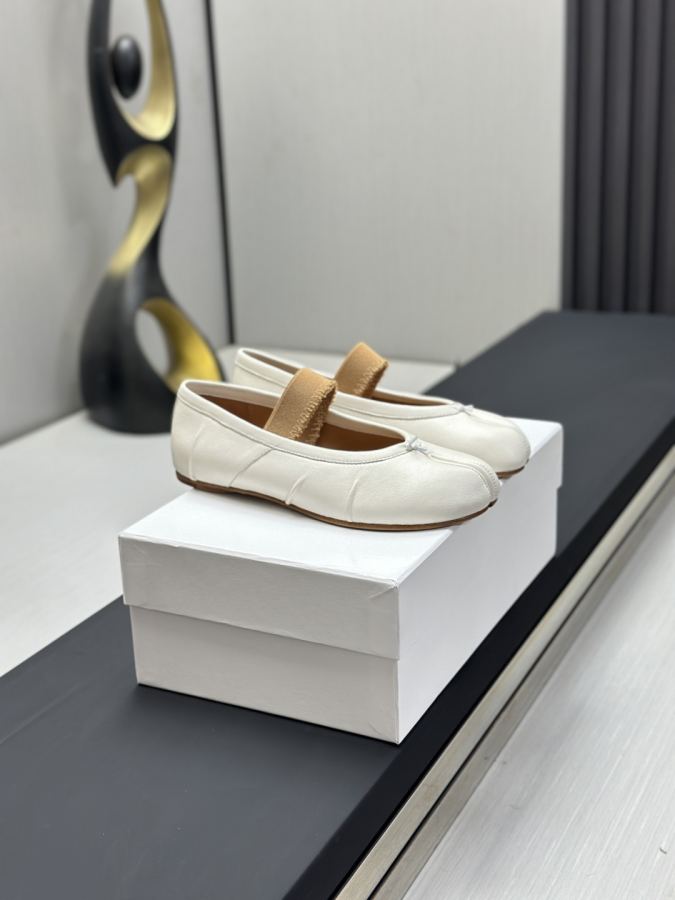 1:1 Replica Maison margiela women's shoes Maison Margiela MM6 Tabi — Premium Replica — photo 2