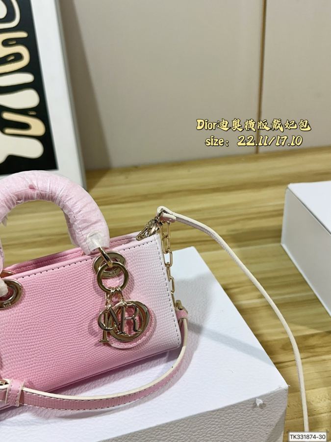 1:1 Replica Dior bag Large size Small size (folding box) — Premium Replica — photo 3