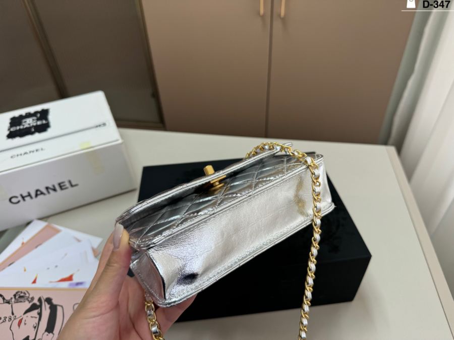 1:1 Replica Chanel Women — AAA Quality Replica — photo 3