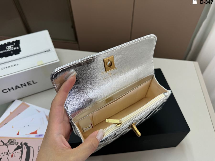 1:1 Replica Chanel Women — AAA Quality Replica — photo 9