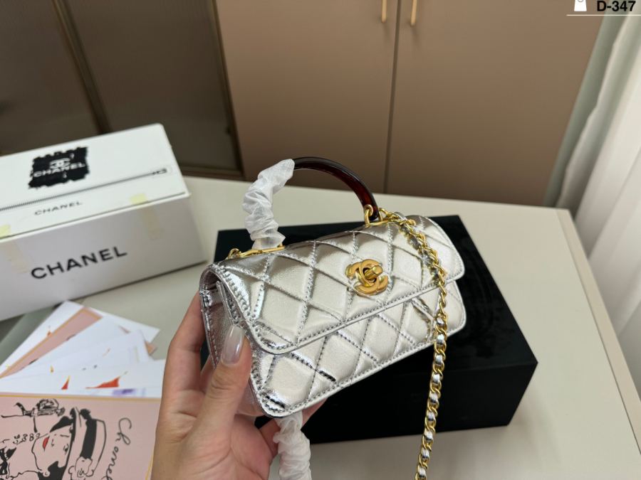 1:1 Replica Chanel Women — AAA Quality Replica — photo 2